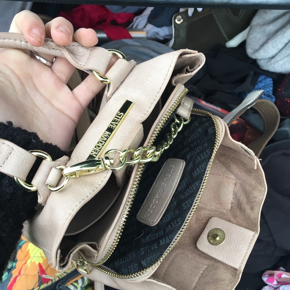 Steve Madden hand purse